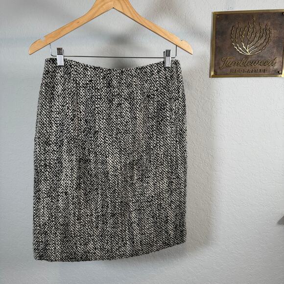 Women's Brooks Brothers Black Cream Tweed Straight Pencil Skirt Size 4 - Picture 2 of 8